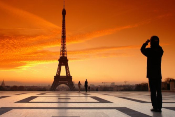 Eiffel-tower-from-Trocadero-LV.